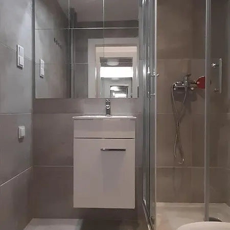 Lovely Madly Cracovia