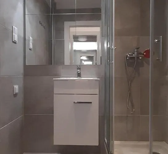 Lovely Madly 克拉科夫