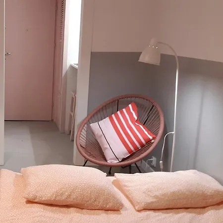 Lovely Madly * Cracovia